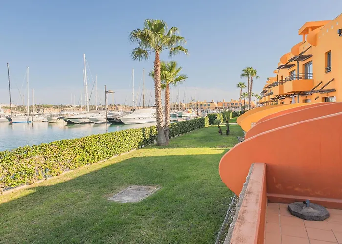 Marina Sea View Апартаменты