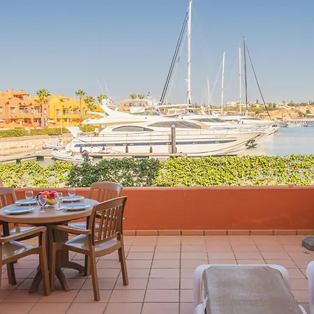 Marina Sea View Apartman